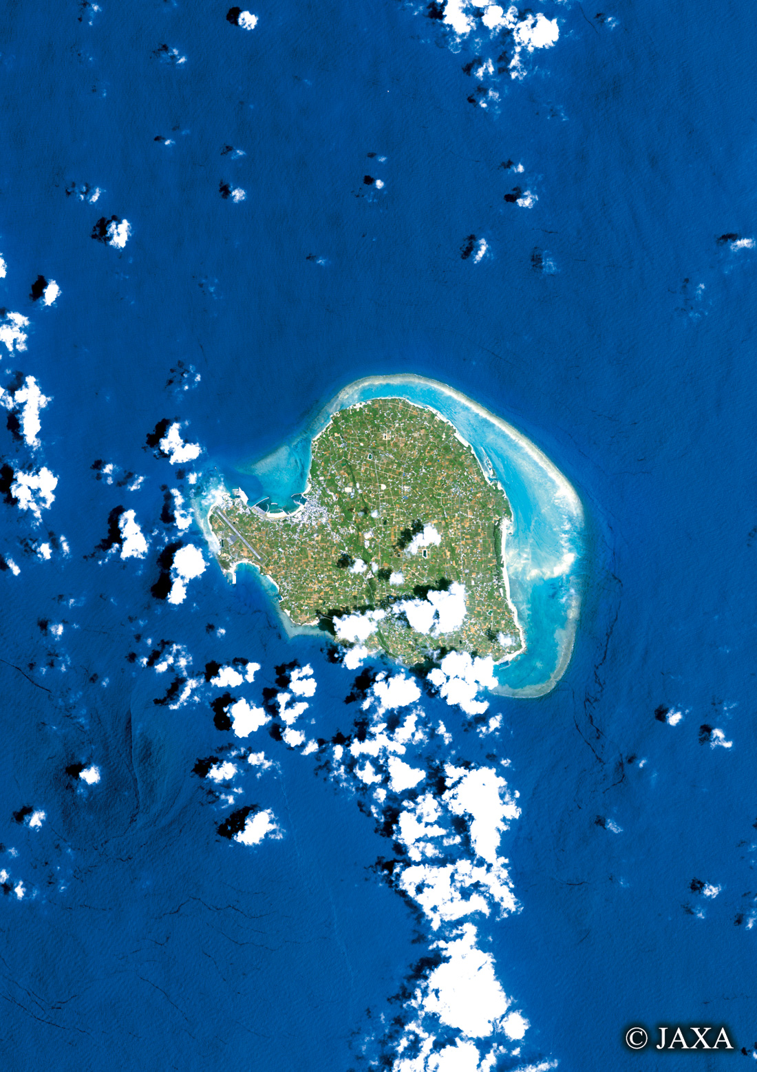 だいちから見た日本の都市 与論島:衛星画像