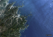 だいちから見た日本の都市 佐伯湾：衛星画像